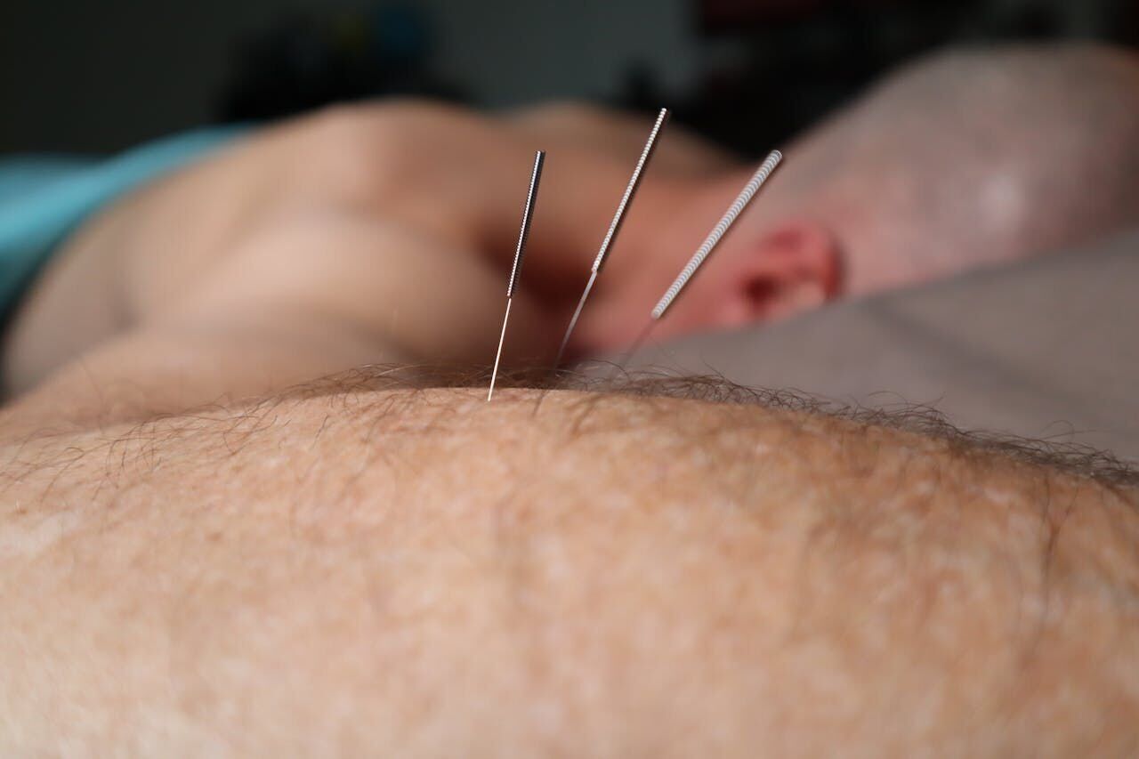 pexels-chinese-medicine-podcast-podcast-1290426-8139344